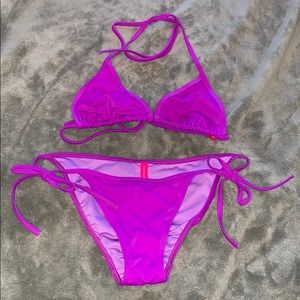 Victoria’s Secret string bikini in fuschia